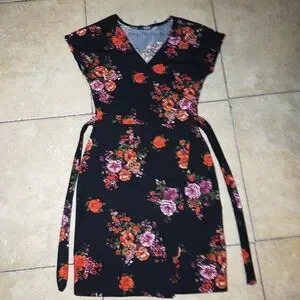 Rebel Sugar Dresses Rebel Sugar Black And Red Floral Wrap Tied